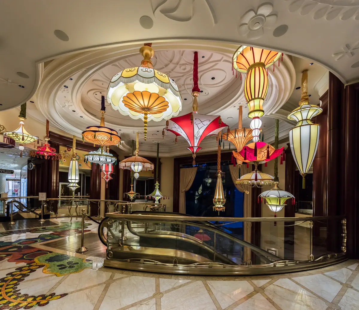 Las Vegas general contractor theming build Parasol Down Bar